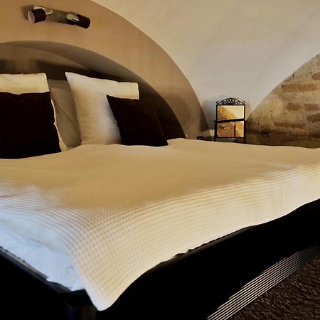 Serene City Centre Apartment Budapest Ngoại thất bức ảnh